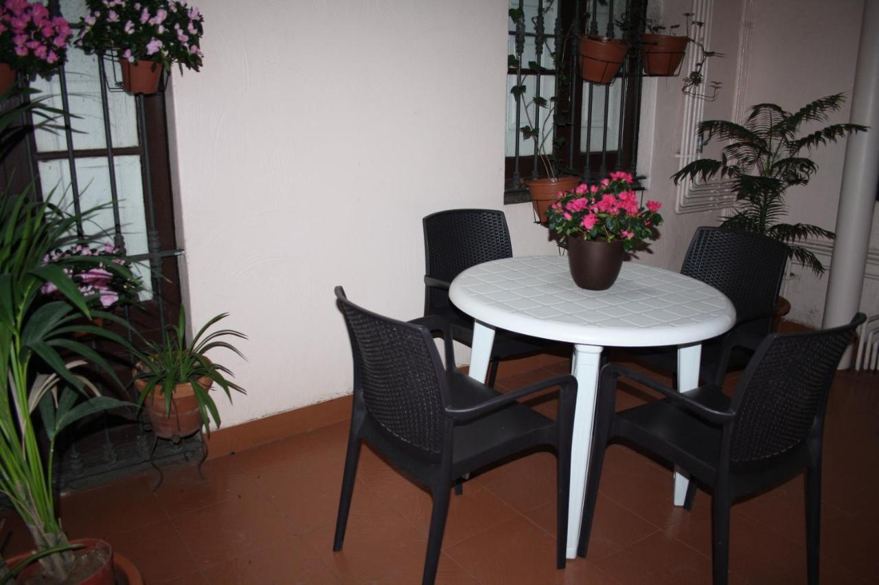 Pension Colmenero Barcelona Ngoại thất bức ảnh