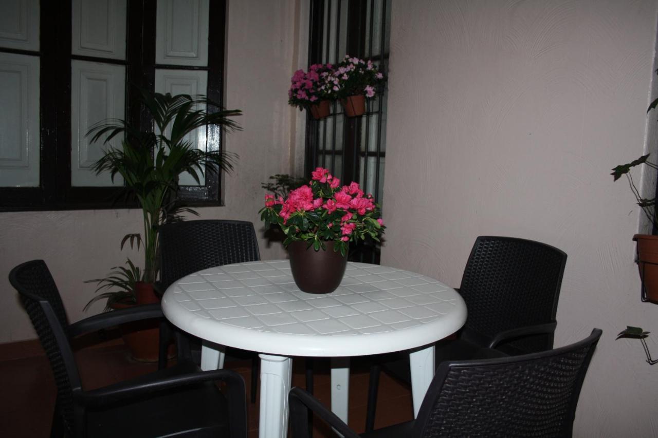 Pension Colmenero Barcelona Ngoại thất bức ảnh