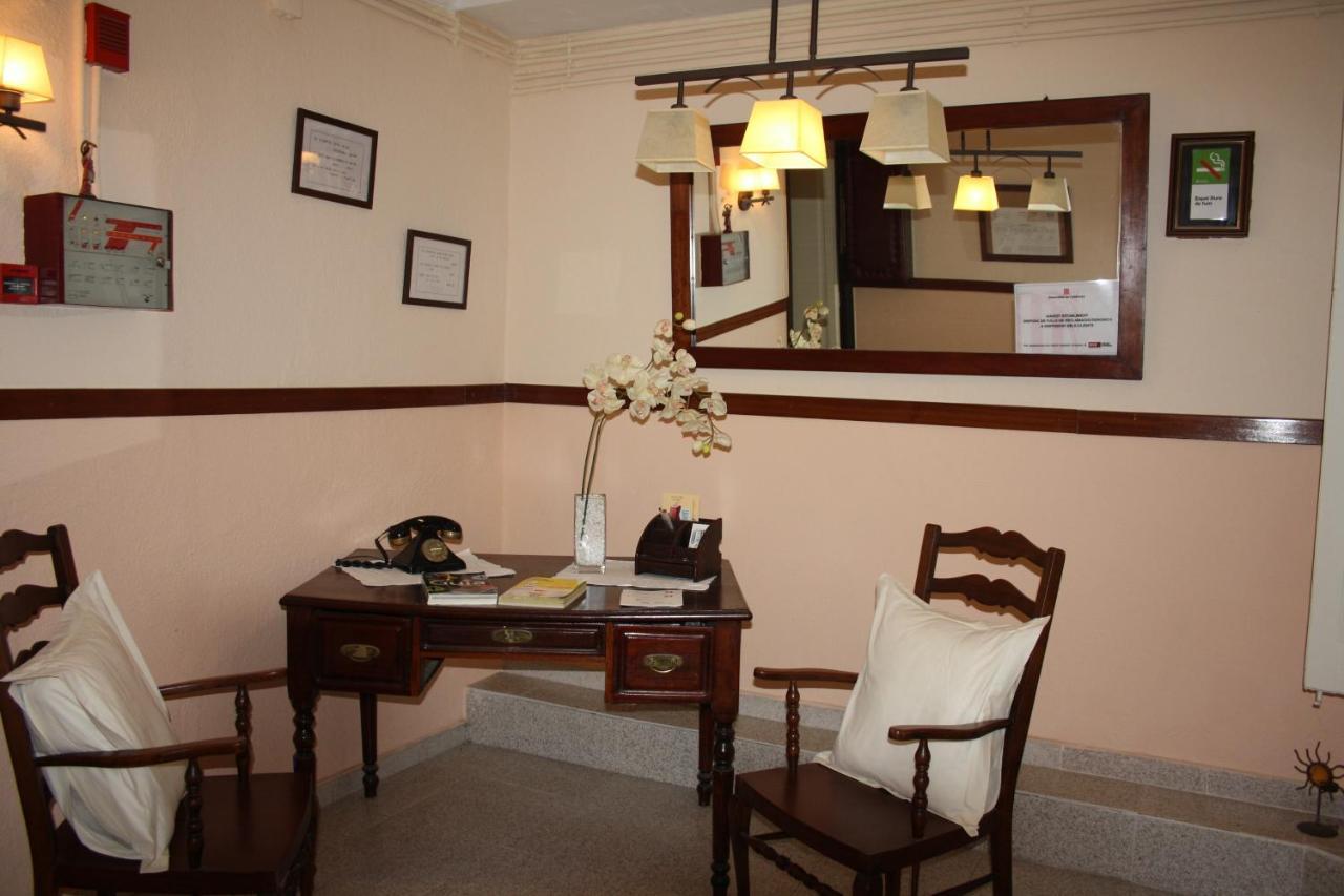 Pension Colmenero Barcelona Ngoại thất bức ảnh